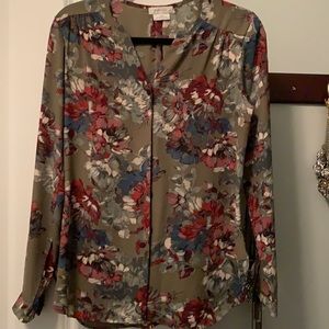 Floral button down top